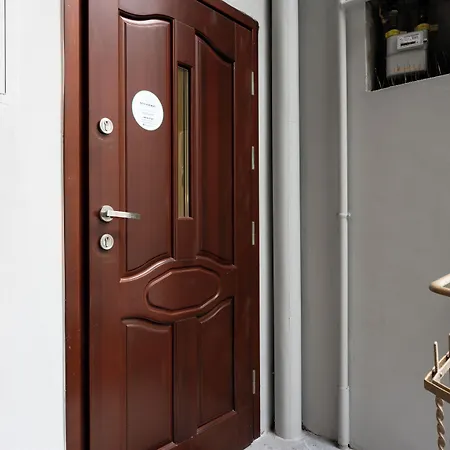 公寓 Native Dietla 17 *