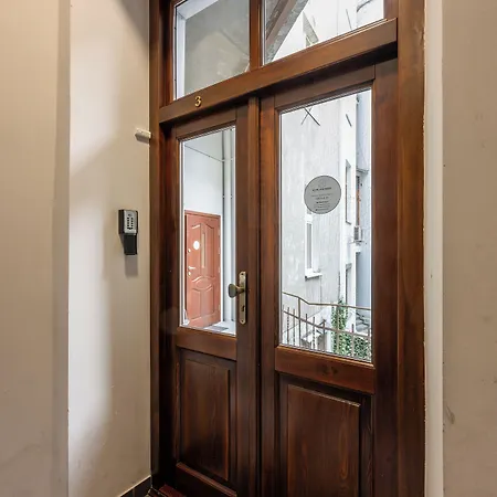 Native Dietla 17 דירה