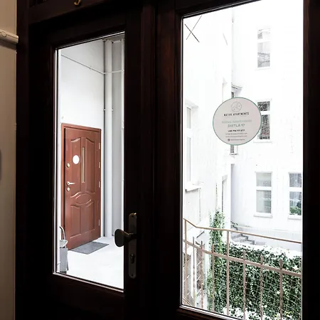 Native Dietla 17 דירה